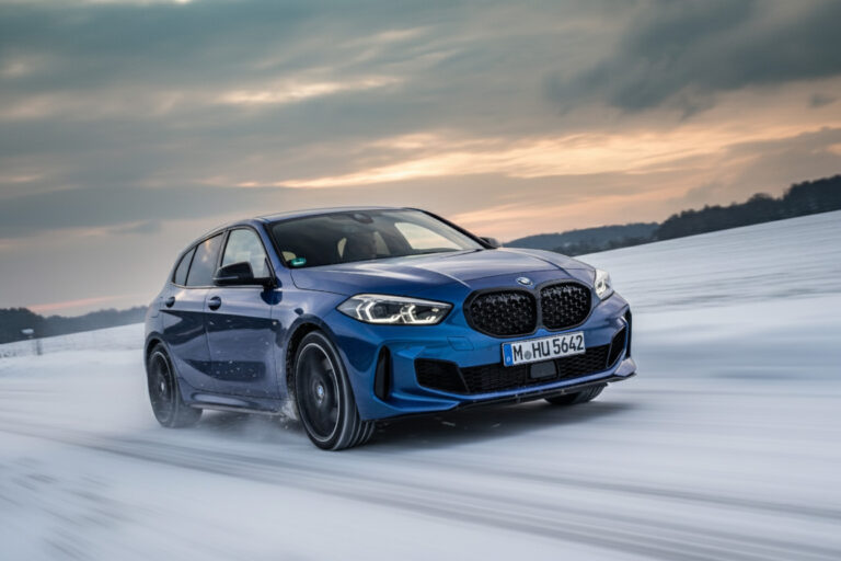 „Auto Bild“ 2025 m. didysis žieminių padangų testas (225/40 R18): kurios padangos sportiniam hečbekui?