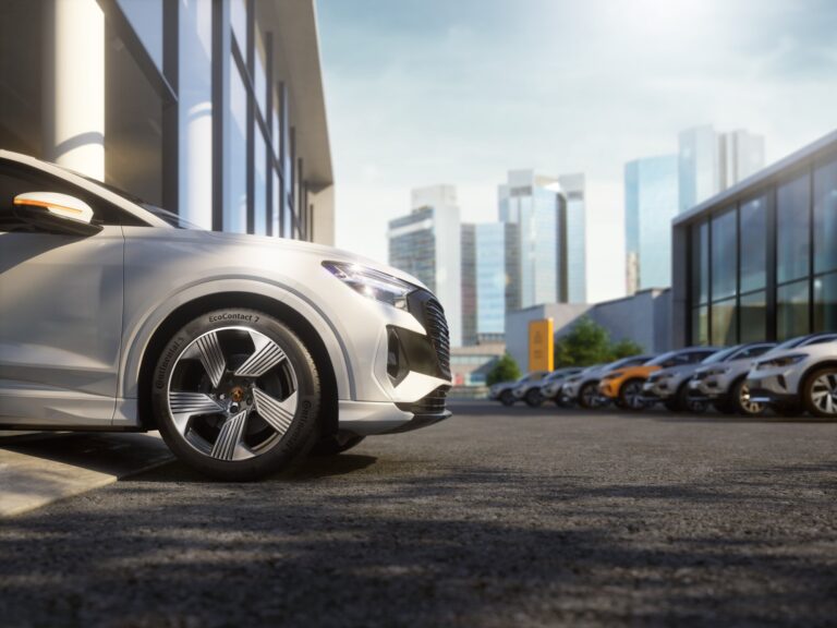 Continental EcoContact 7 pritaikyta Renault elektromobiliams: Rolling Resistance 35% mažesnis nei EU etiketės A-Rating, 30 km papildomas nuotolis
