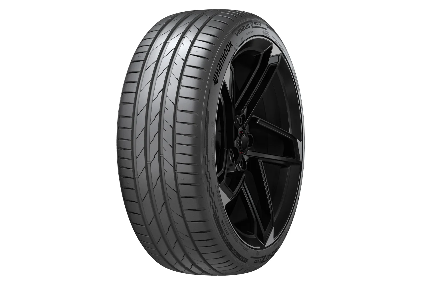 Hankook pirmauja Auto Bild 2025/2026 gamintojų reitinge: Ventus evo laimi du vasaros padangų testus