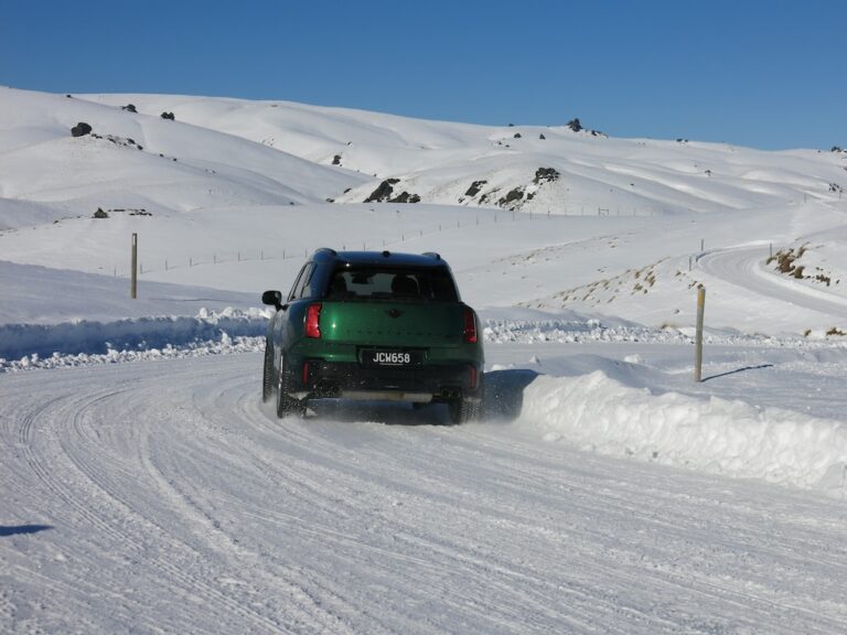 AUTO BILD padangų testas 2026: 225/55 R18 — SUV · universalios padangos — Goodyear Vector All Season 4