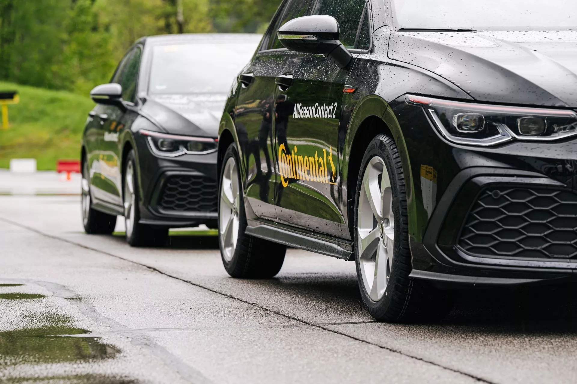 Continental AllSeasonContact 2